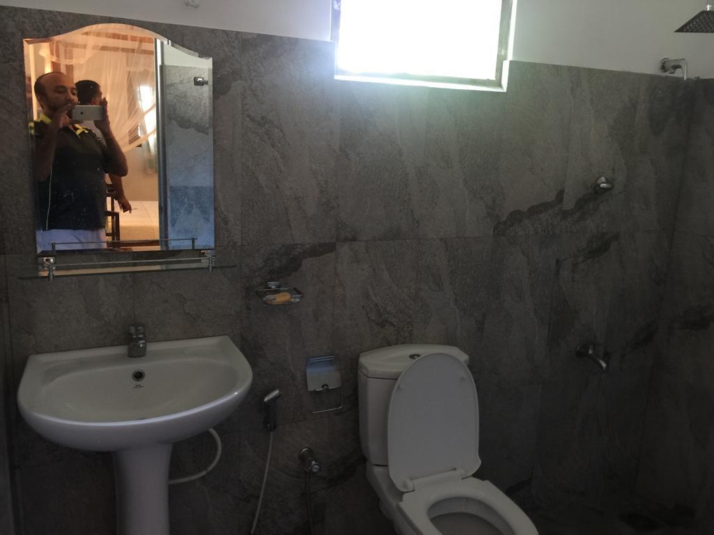 Unawatuna Backpacker Lodge الغرفة الصورة